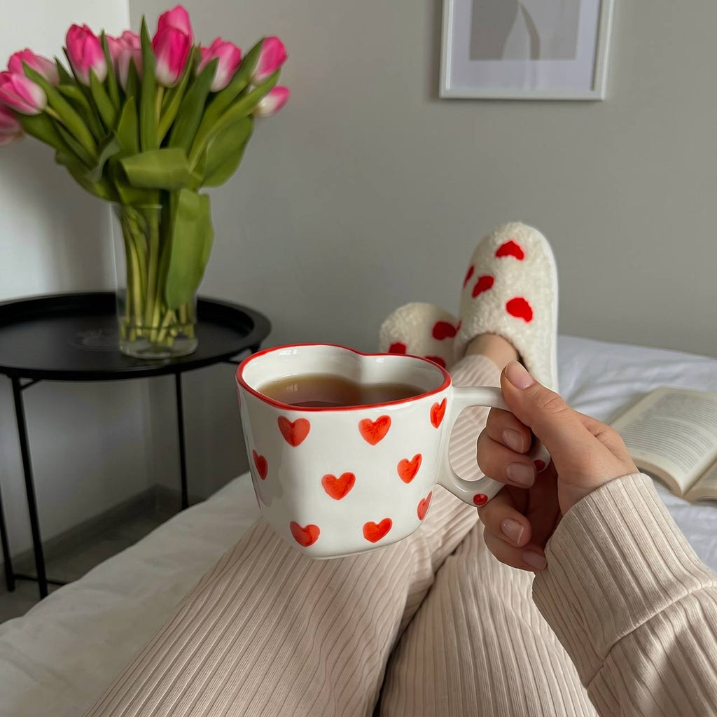 Heart Rim Embossed Ceramic Mug - Ayat Gifts