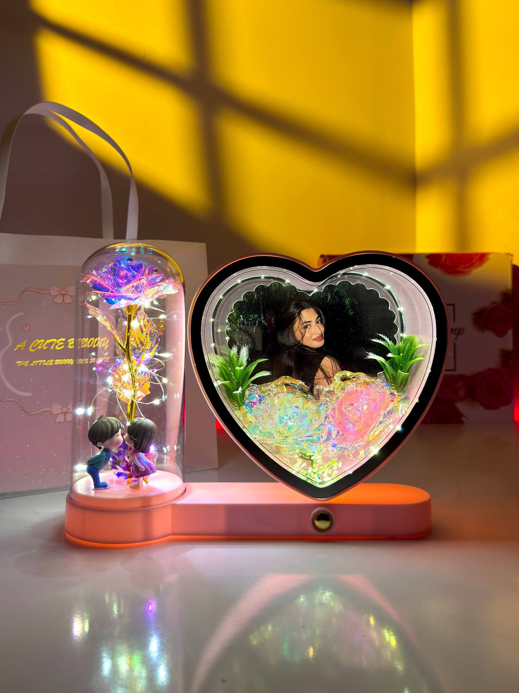 Ayat Gifts heart-shaped magic mirror with personalized photo, illuminated rose dome, and kissing couple figurines
