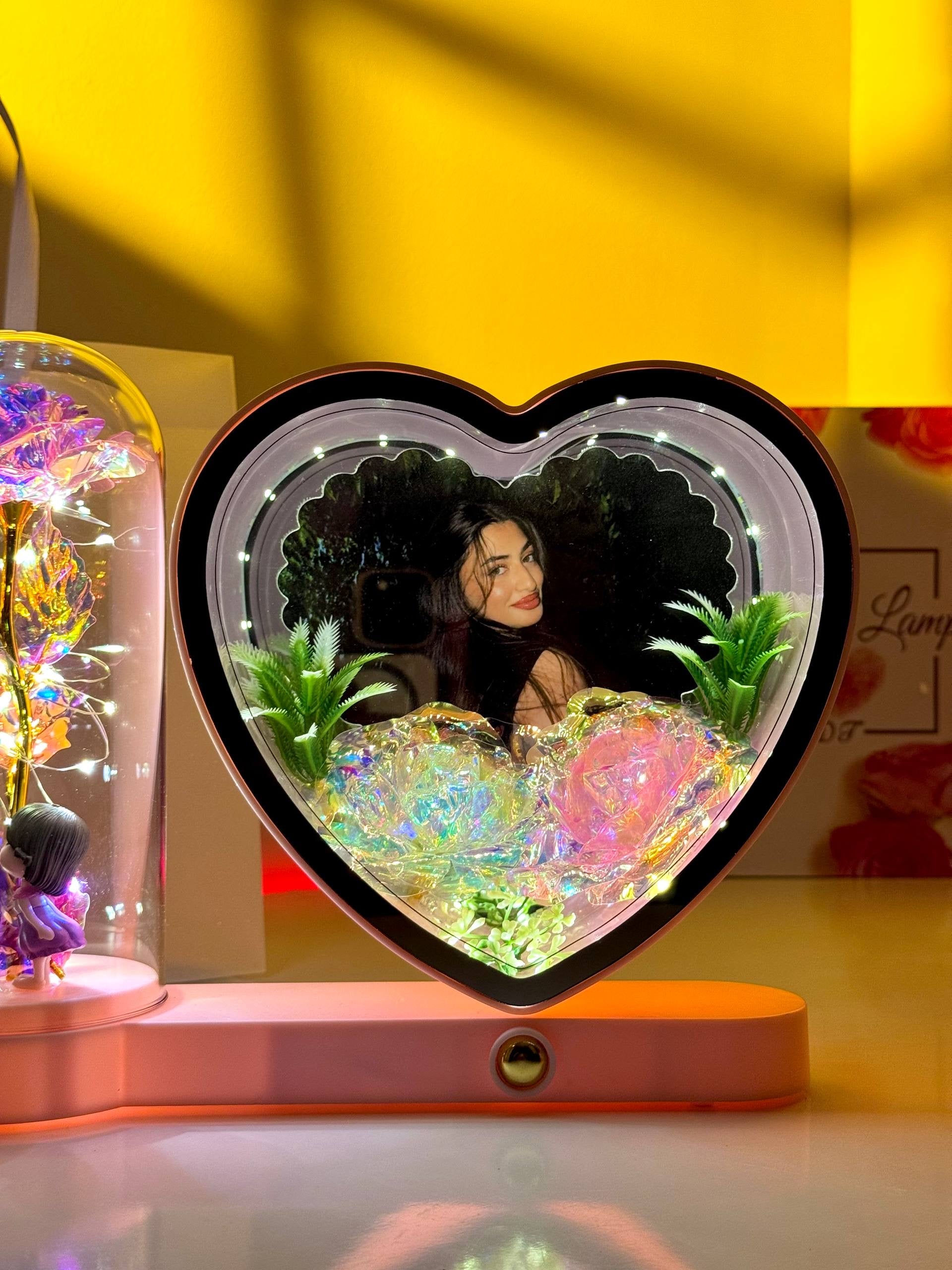 Ayat Gifts heart-shaped magic mirror with personalized photo, illuminated rose dome, and kissing couple figurines